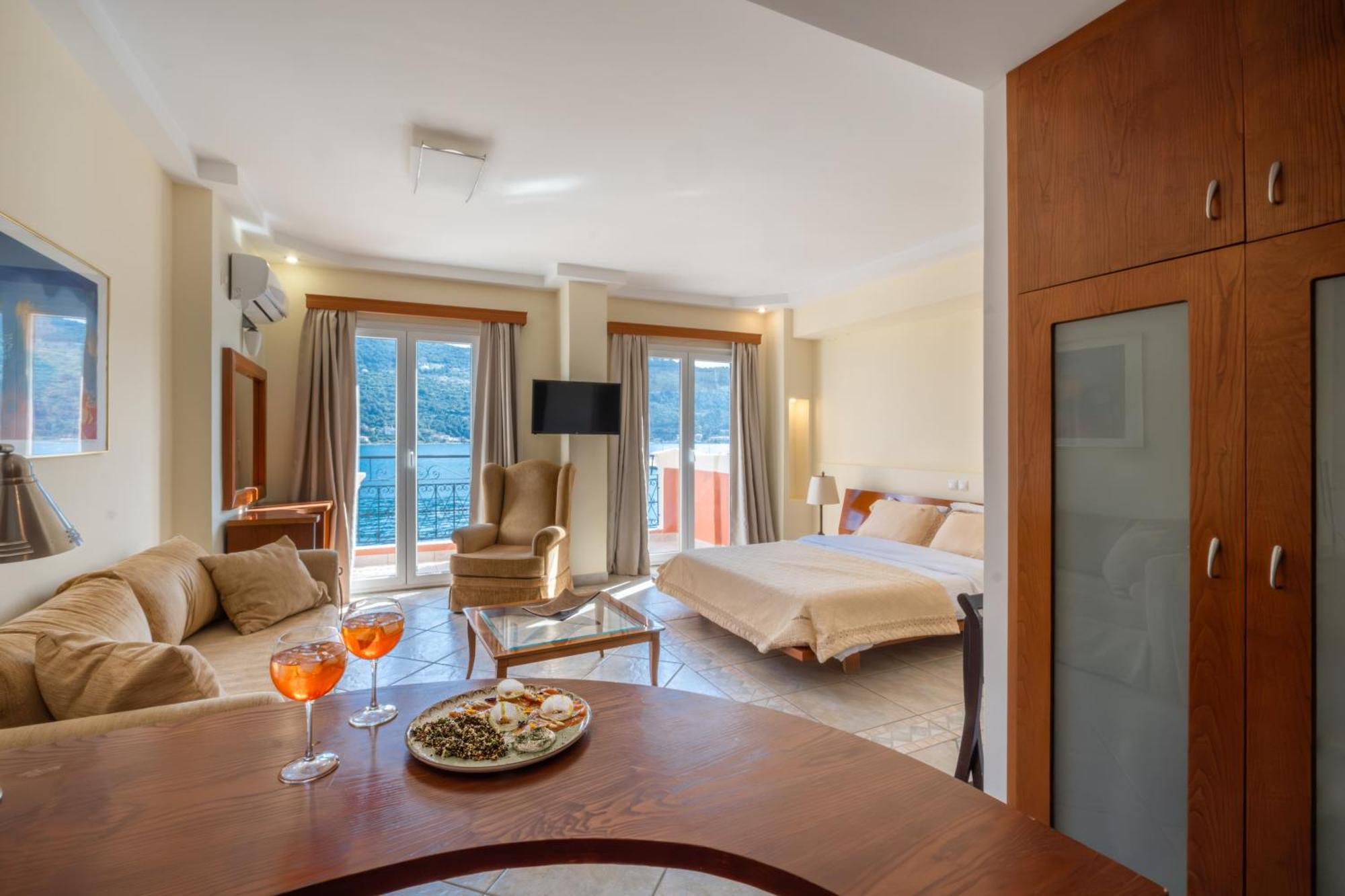 Samos Hotel 3*